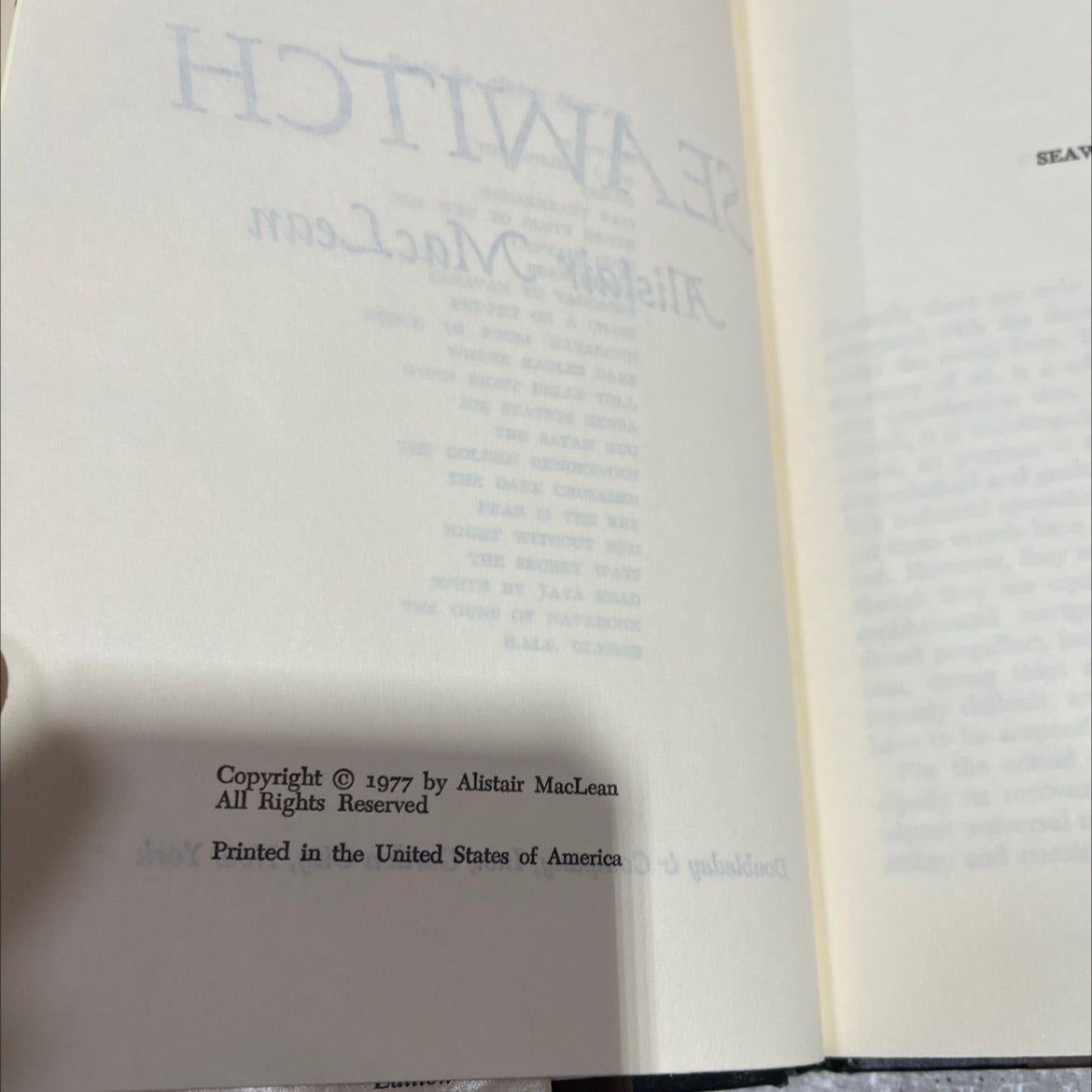 seafwitch book, by Alistair MacLean, 1977 Hardcover image 3