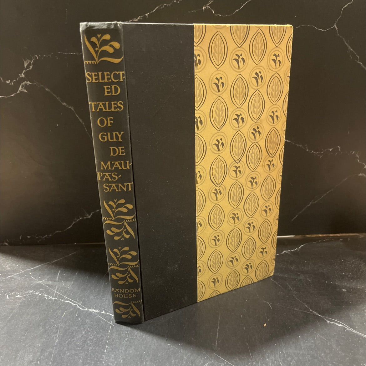 selected tales of guy de maupassant book, by guy de maupassant, 1950 Hardcover image 1