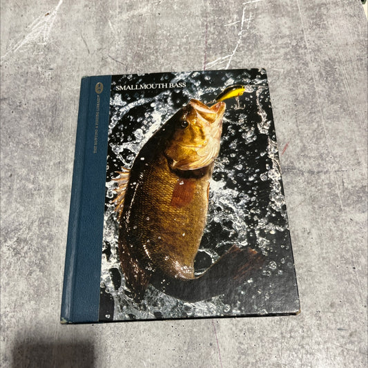 smallmouth bass book, by dick sternberg, 1986 Hardcover image 1