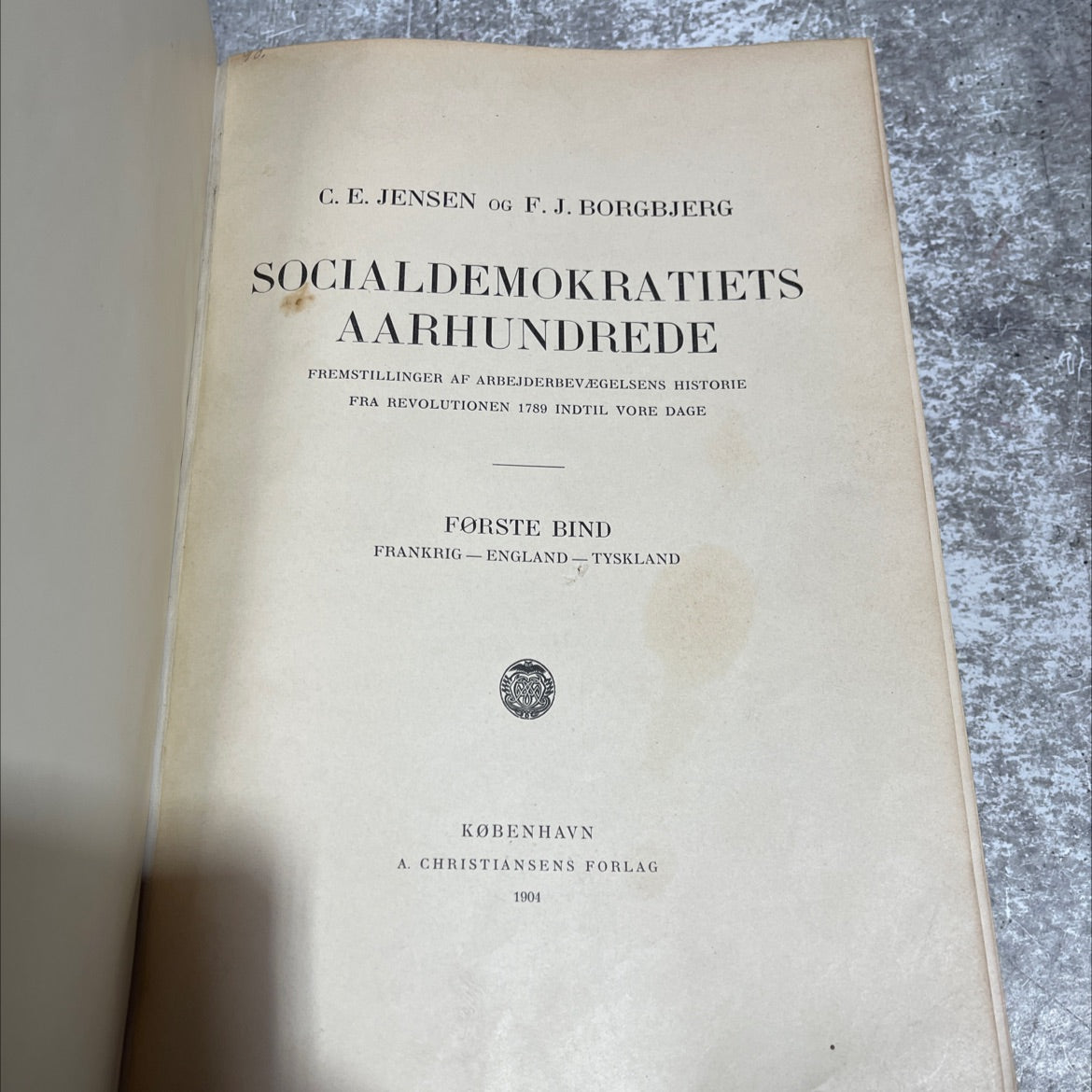 social democracy's century representations of the workers' movement history from the revolution 1789 to our days volume image 3