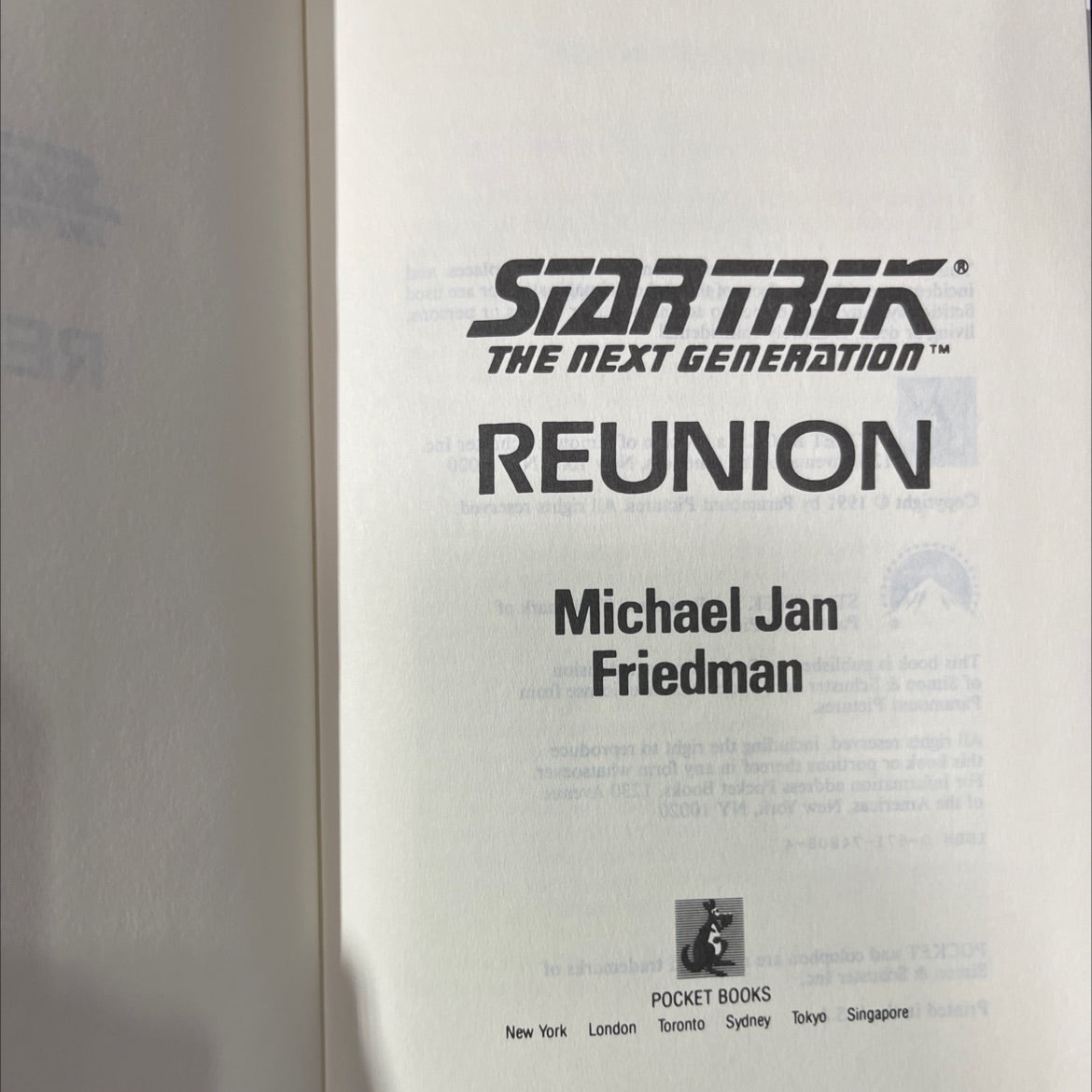 star trek the next generation reunion book, by Michael Jan Friedman, 1991 Hardcover image 2
