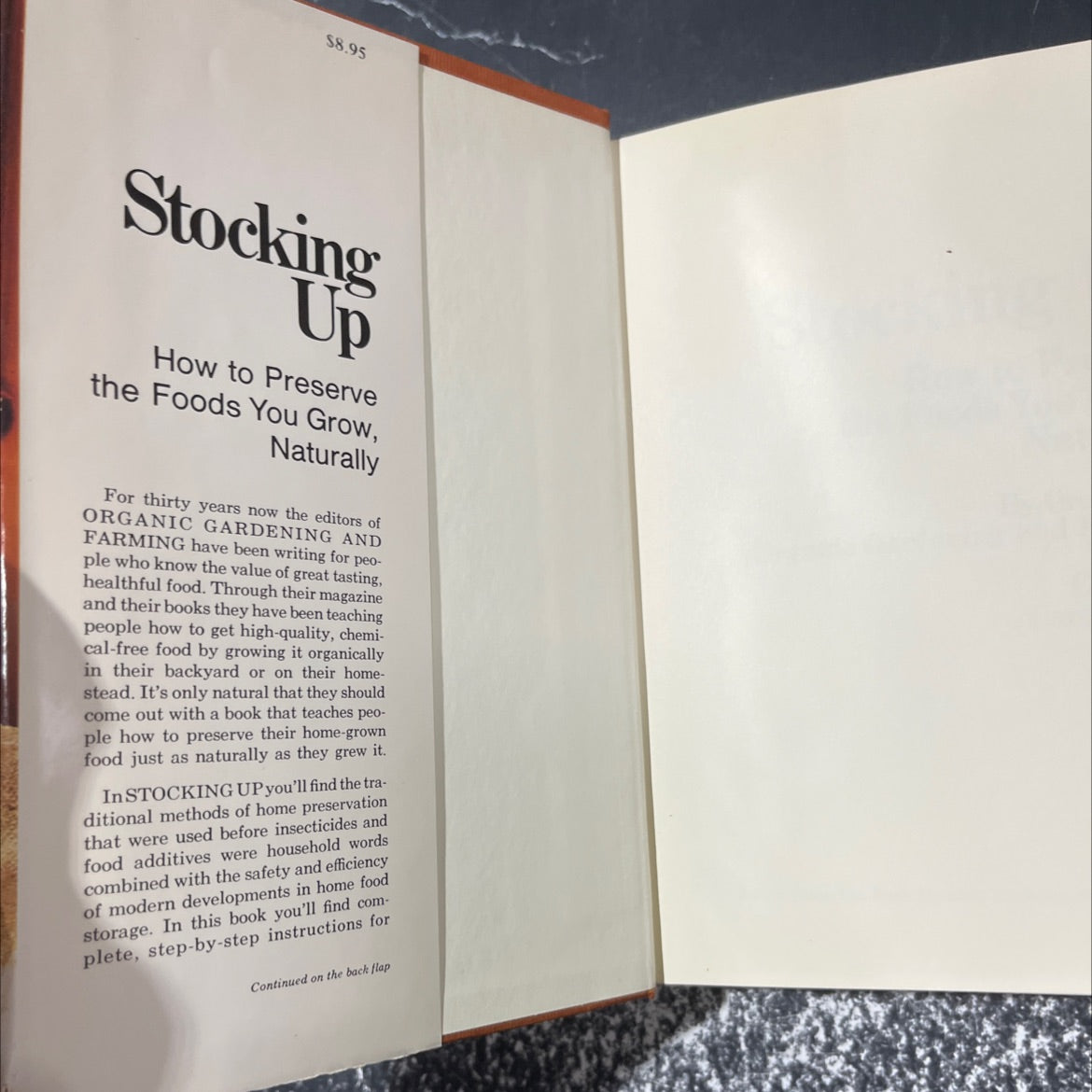 stocking up how to preserve the foods you grow naturally book, by staff of organic gardening and farming, 1973 Hardcover image 4