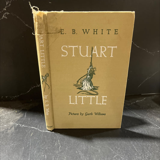 stuart little book, by e. b. white, 1945 Hardcover image 1