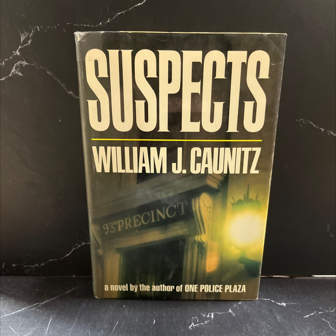 suspects book, by william j. caunitz, 1986 Hardcover image 1