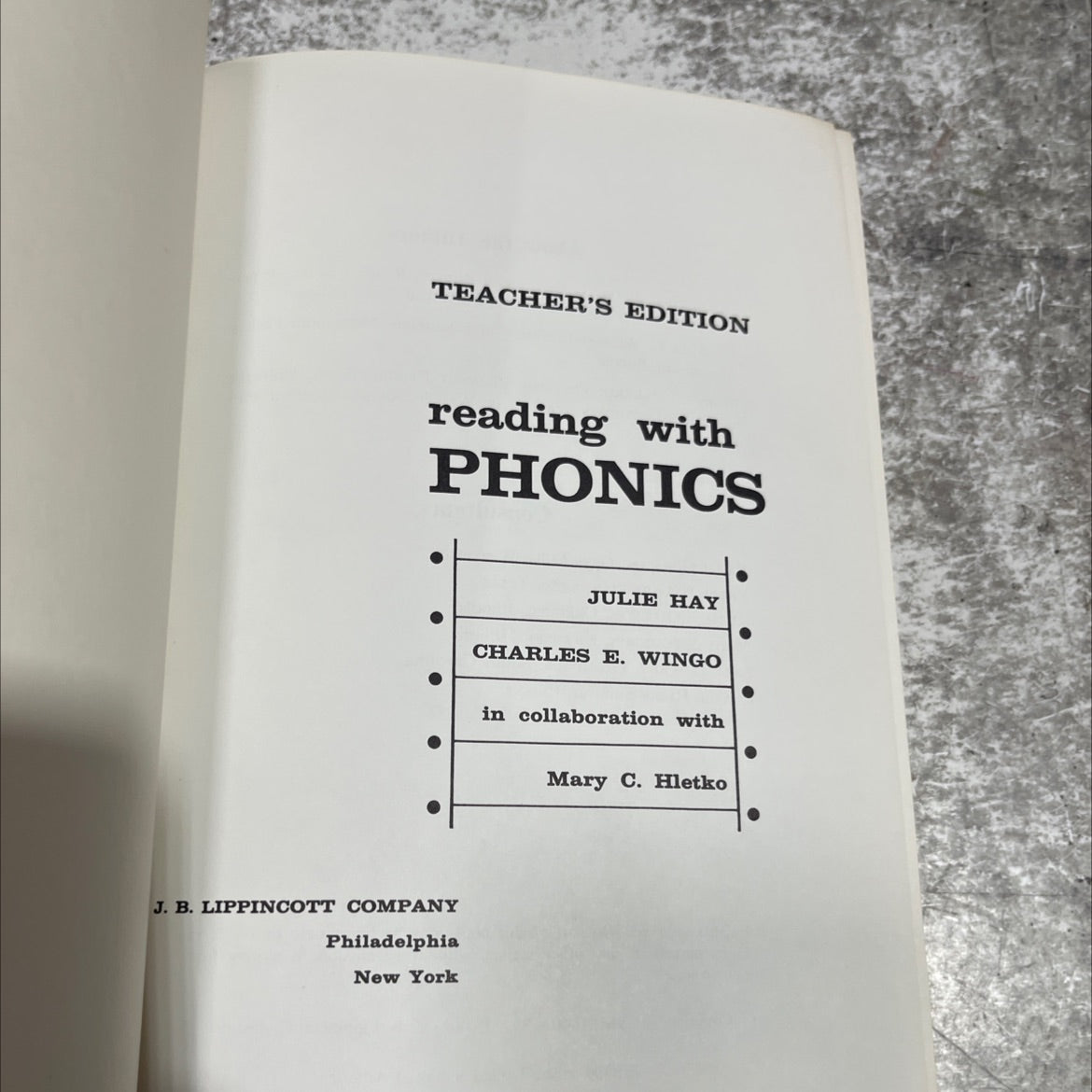 teacher's edition reading with phonics book, by julie hay, charles e. wingo, mary c. hletko, 1968 Hardcover image 2