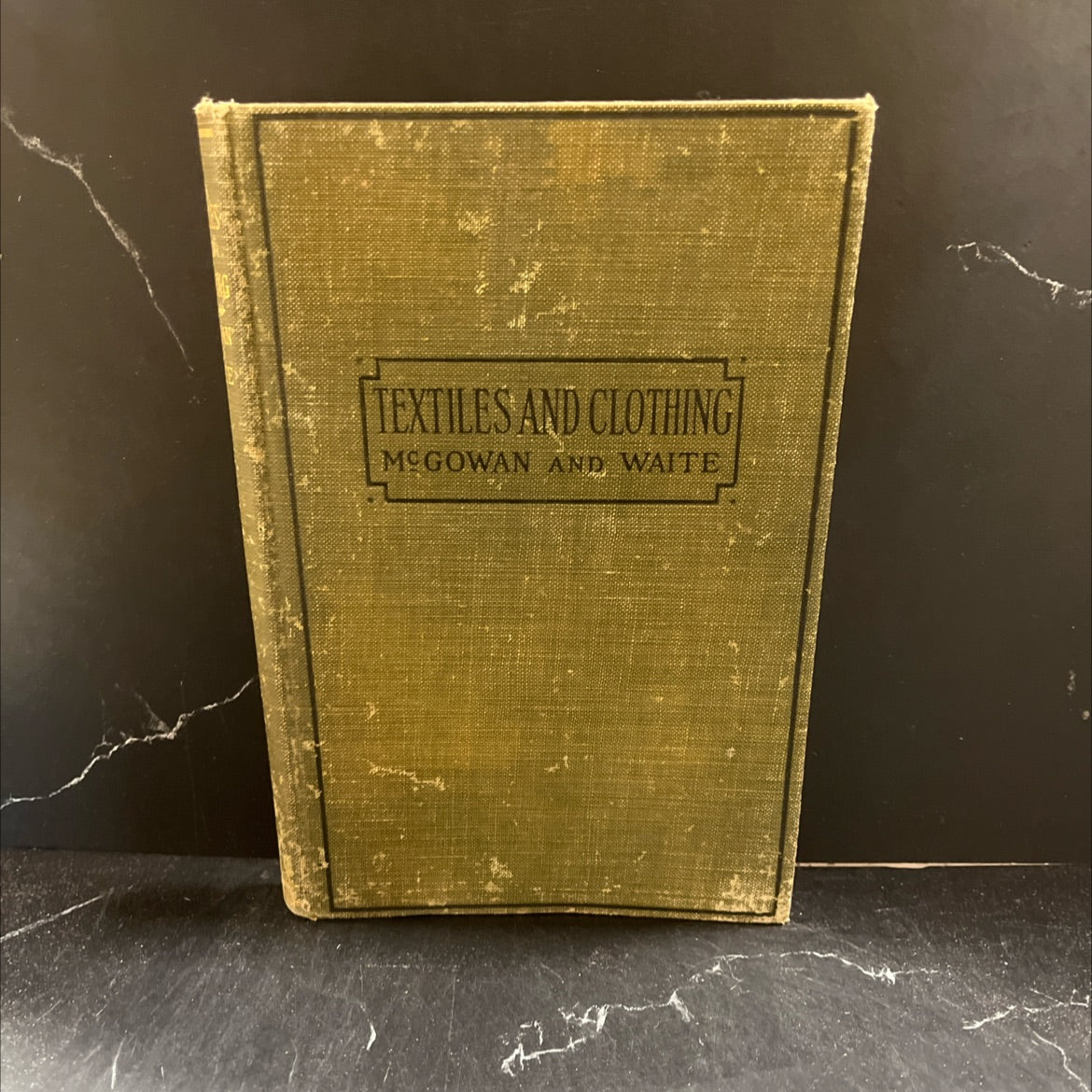 textile room in kalamazoo high school, michigan textiles and clothing book, by ellen beers mcgowan, charlotte a. waite, image 1