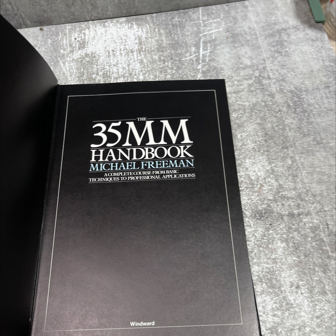 the 35mm handbook book, by michael freeman, 1980 Hardcover image 2