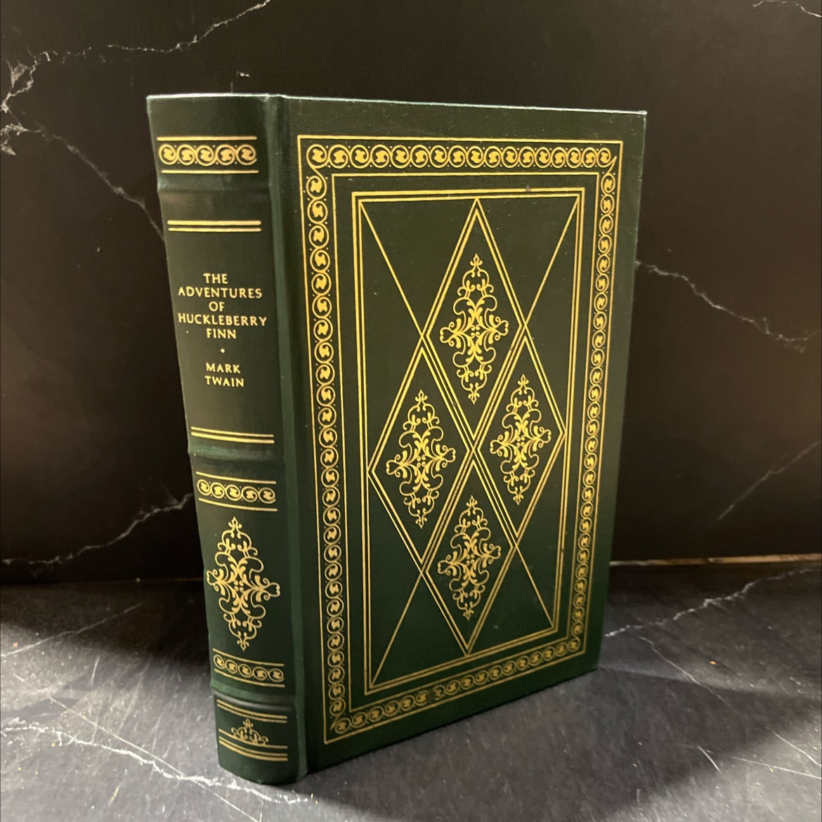 the adventures of huckleberry finn (tom sawyer's comrade) book, by mark twain, 1979 Leather image 1