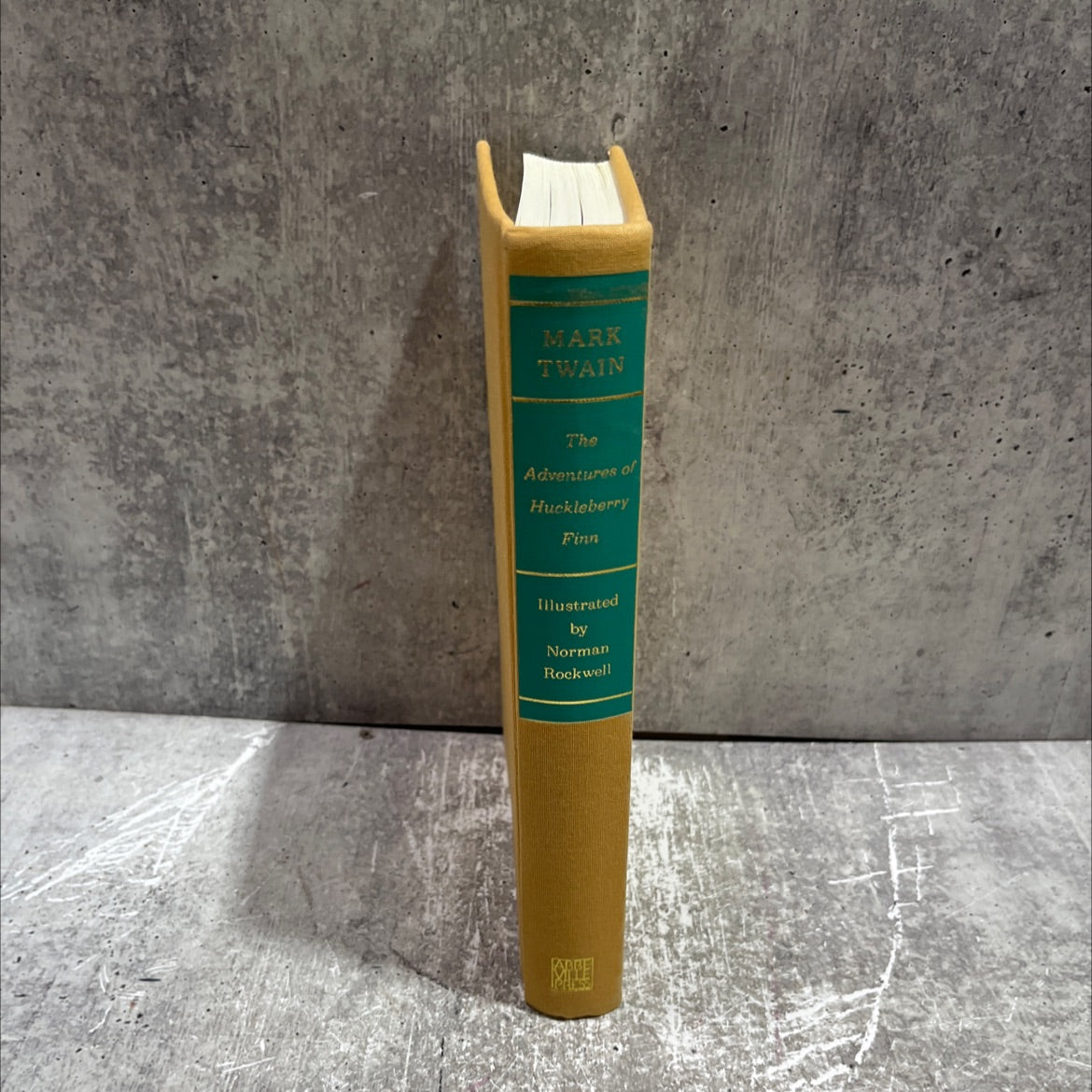 the adventures of huckleberry finn (tom sawyer's comrade) book, by mark twain, 2020 Hardcover image 4