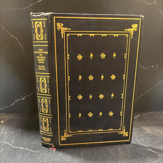 the adventures of huckleberry finn book, by mark twain, 1931 Hardcover image 1