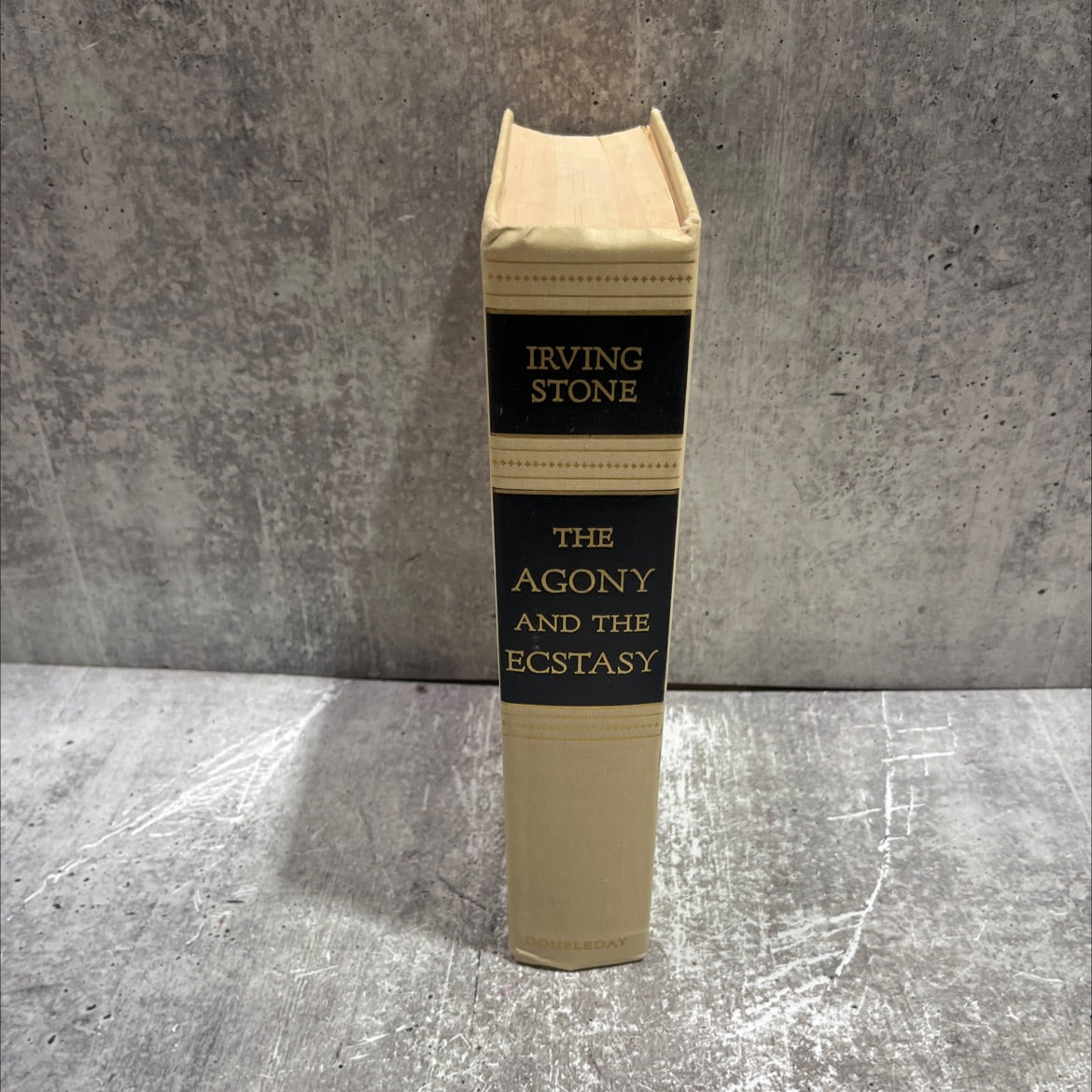 the agony and the ecstasy book, by irving stone, 1961 Hardcover image 4