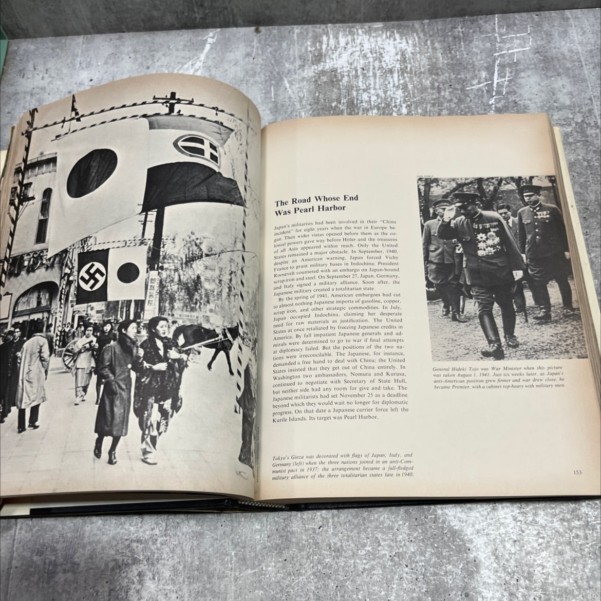 the american heritage picture history of world war ii book, by c. l. sulzberger, 1966 Hardcover image 4