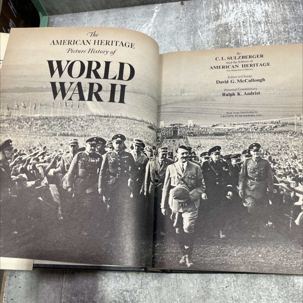 the american heritage picture history of world war ii book, by c. l. sulzberger, 1966 Hardcover image 2