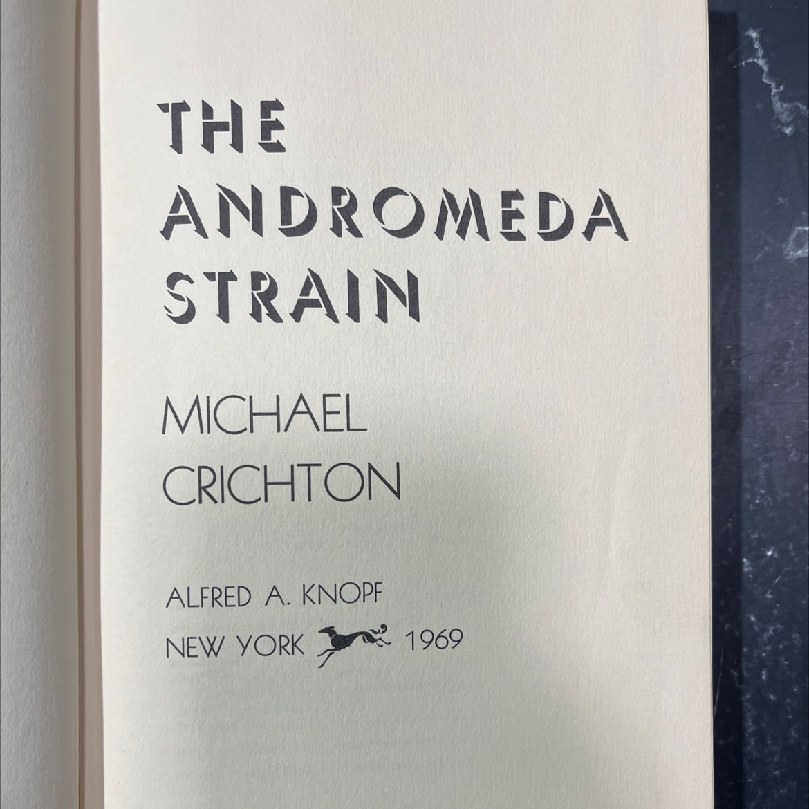 the andromeda strain book, by michael crichton, 1969 Hardcover image 2
