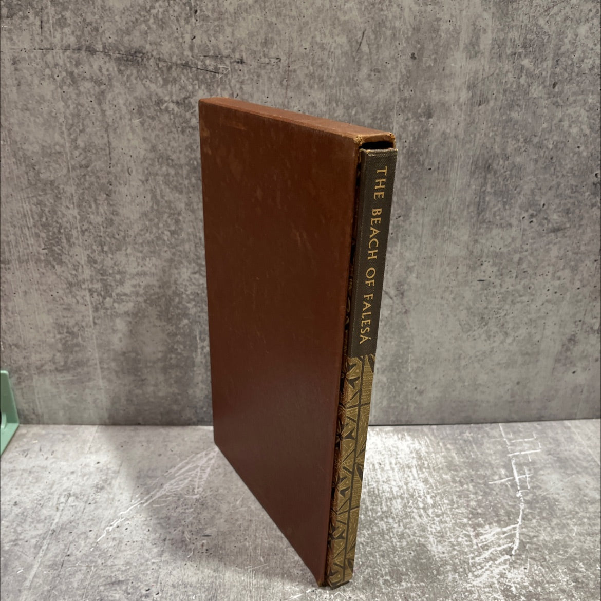 the beach of falesá book, by robert louis stevenson, 1956 Hardcover, Folio image 1