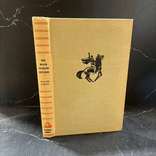 the black stallion returns book, by Walter Farley, 1945 Hardcover image 1