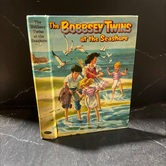 the bobbsey twins at the seashore book, by laura lee hope, 1954 Hardcover image 1