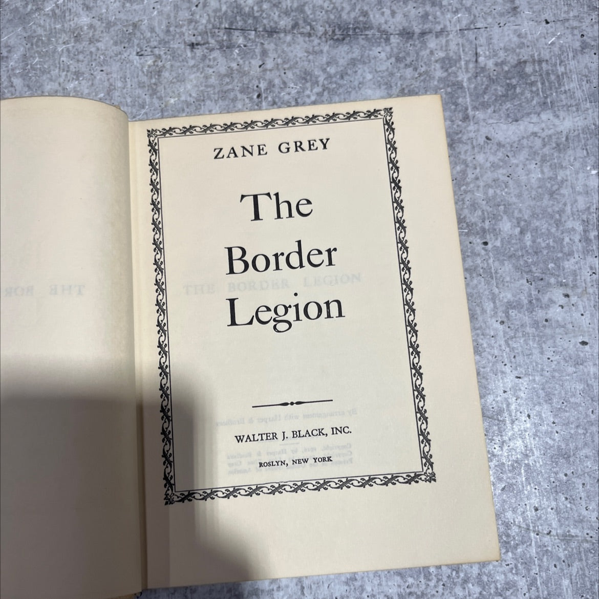 the border legion book, by zane grey, 1944 Hardcover image 2