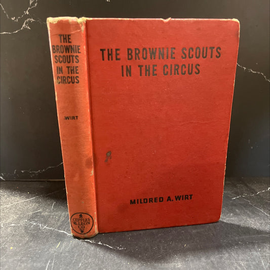 the brownie scouts in the circus book, by mildred a. wirt, 1949 Hardcover image 1