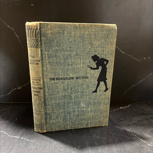 the bungalow mystery book, by carolyn keene, 1980 Hardcover image 1