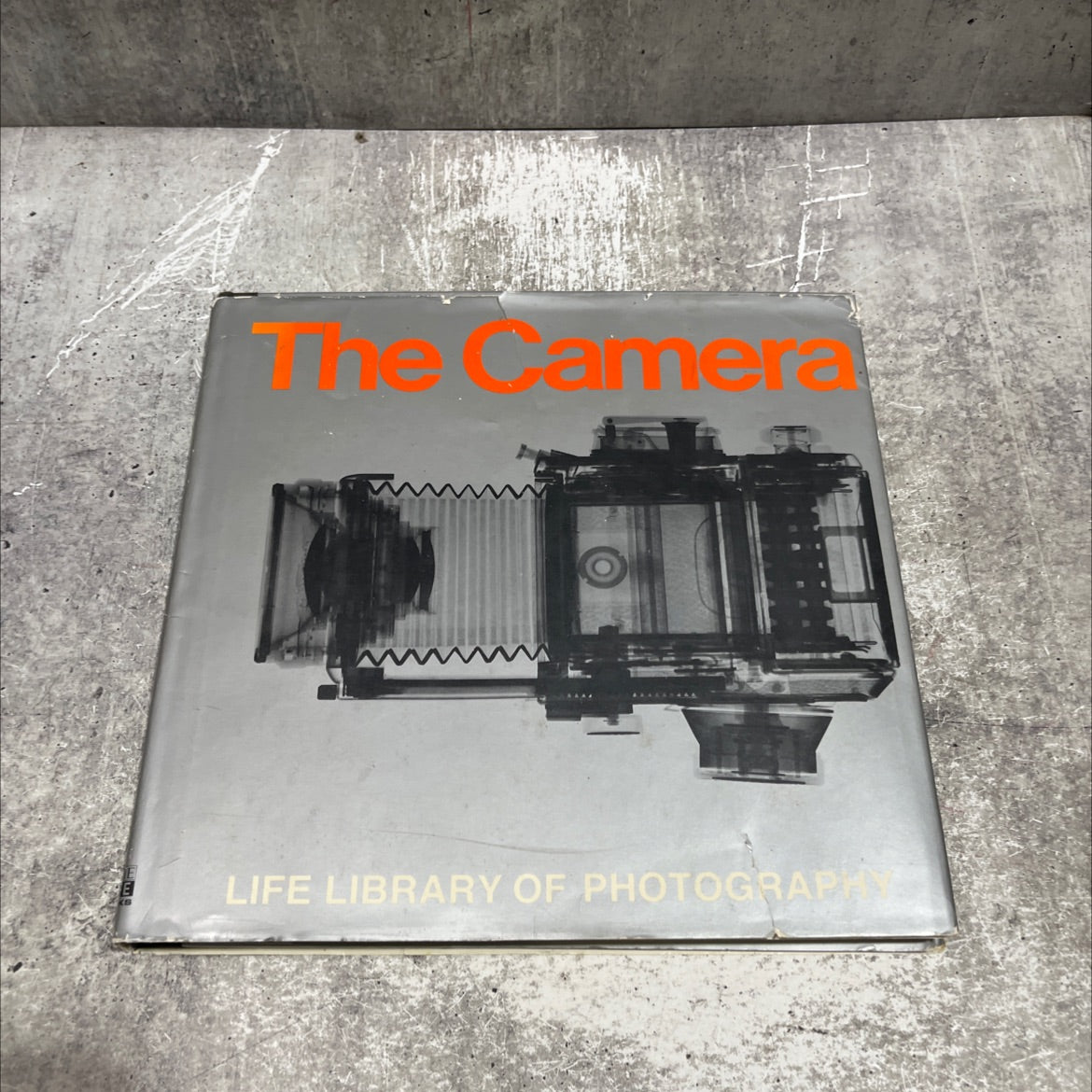 the camera book, by editors of time-life books, 1975 Hardcover image 1