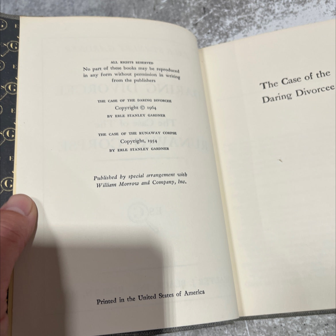 the case of the daring divorcee & the case of the runaway corpse book, by erle stanley gardner, 1964 Hardcover image 3