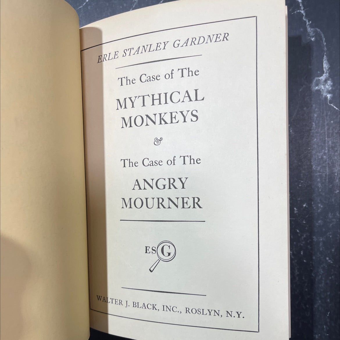 the case of the mythical monkeys book, by erle stanley gardner, 1959 Hardcover image 2