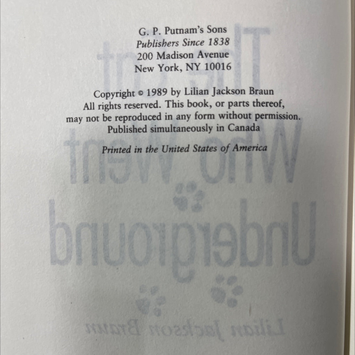 the cat who went underground book, by Lilian Jackson Braun, 1989 Hardcover image 3