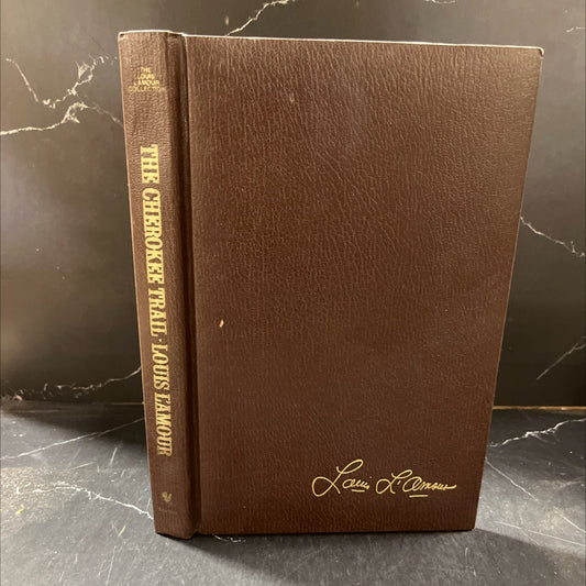 the cherokee trail book, by louis l'amour, 1982 Leather image 1