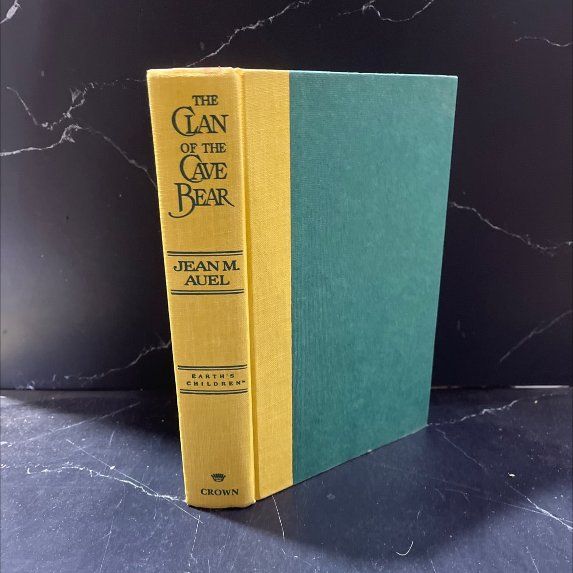 the clan of the cave bear book, by Jean M. Auel, 1980 Hardcover image 1