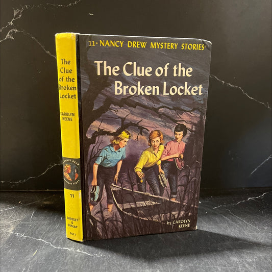 the clue of the broken locket book, by carolyn keene, 1965 Hardcover image 1