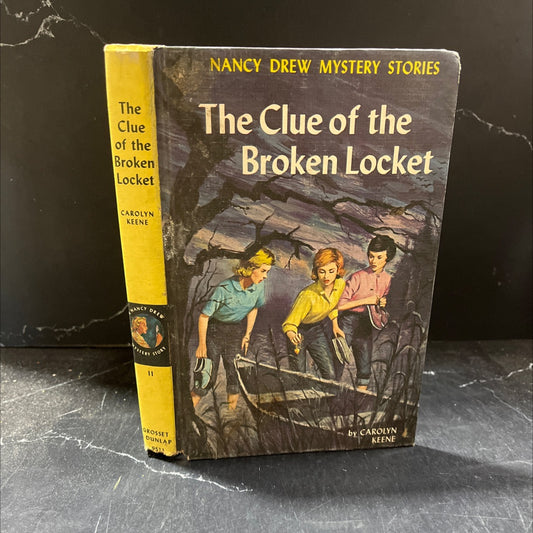 the clue of the broken locket book, by carolyn keene, 1965 Hardcover image 1