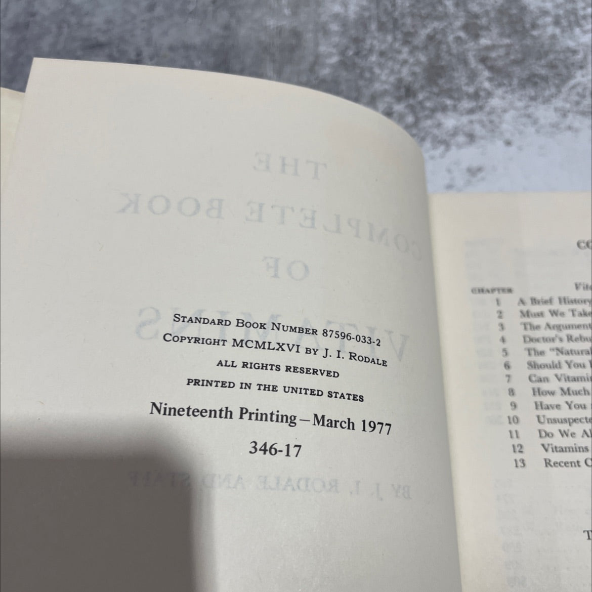 the complete book of vitamins book, by j. i. rodale and staff, 1977 Hardcover image 3