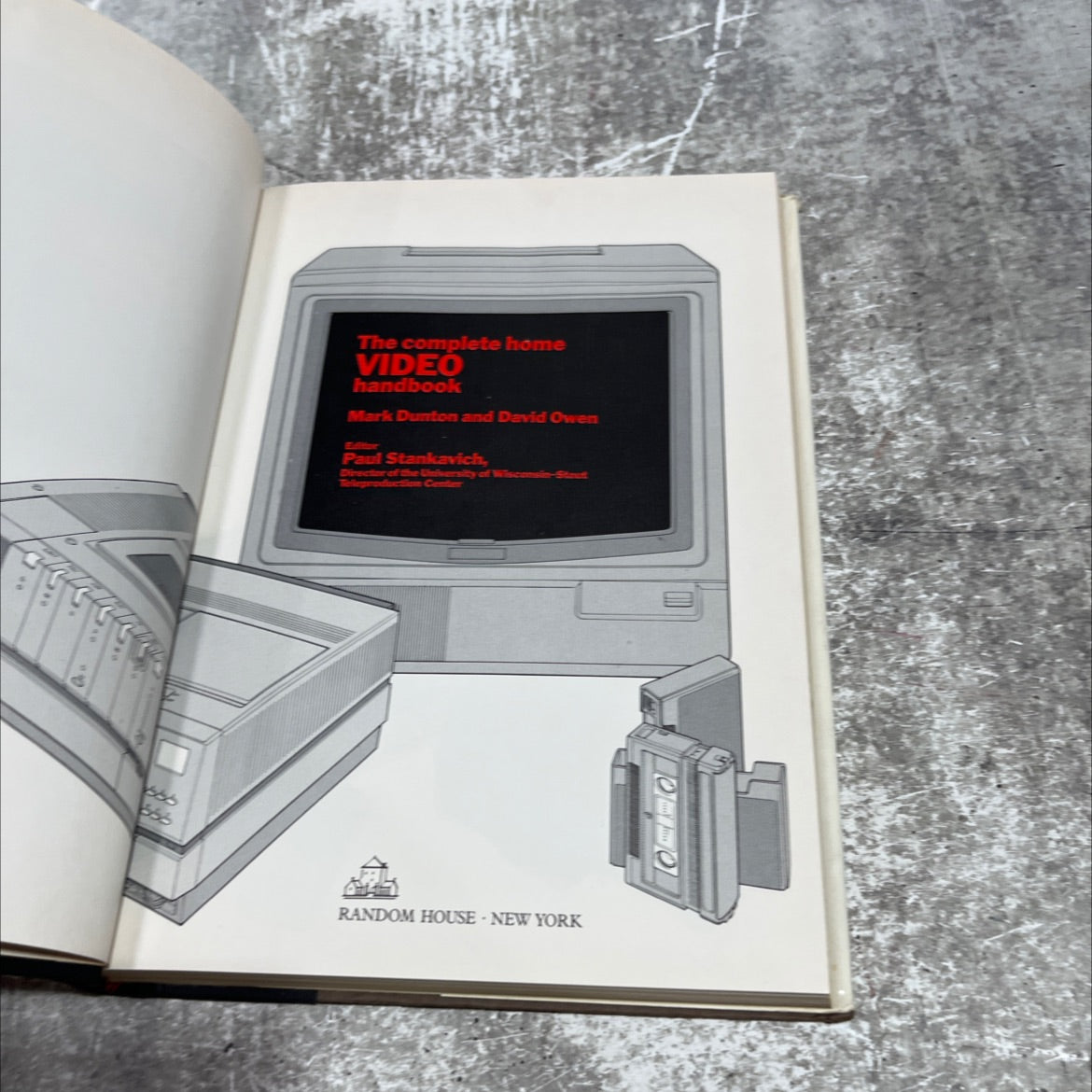 the complete home video handbook book, by Mark Dunton, David Owen, 1982 Hardcover image 2