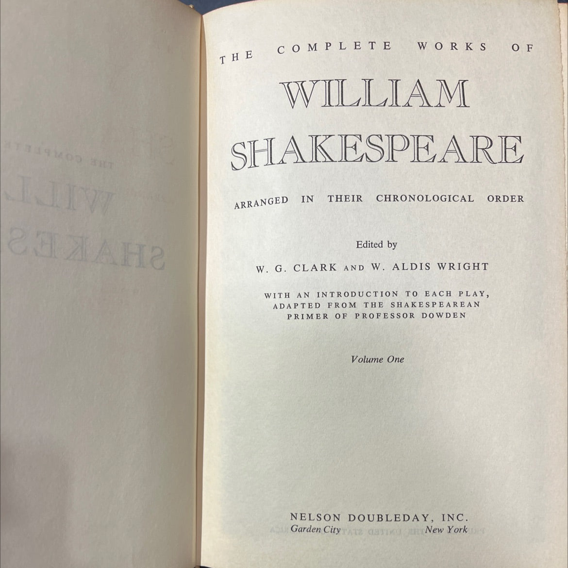 the complete works of william shakespeare arranged in their chronological order book, by william shakespeare, 1970 image 2