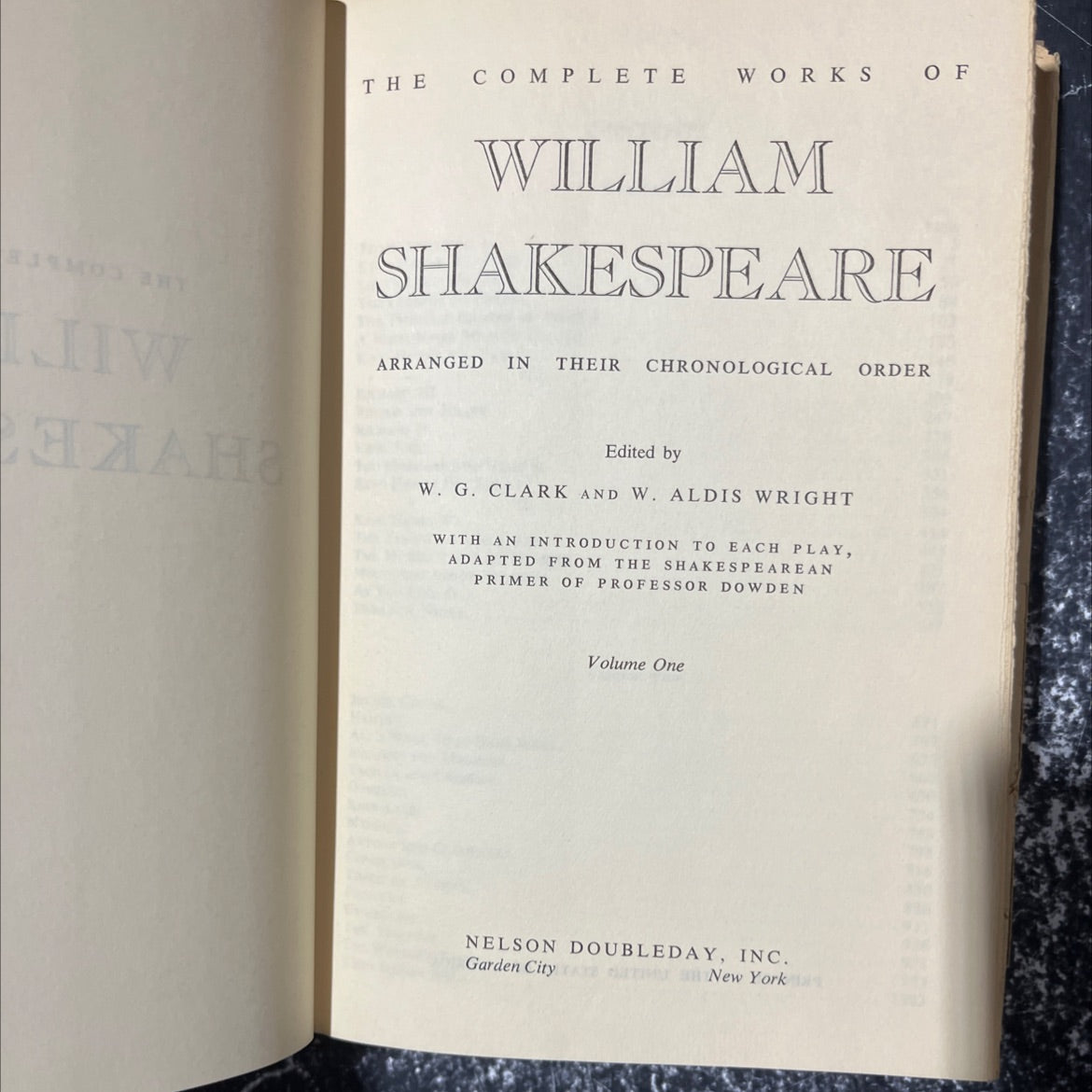 the complete works of william shakespeare arranged in their chronological order book, by william shakespeare, 1970 image 2