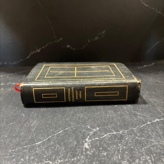 the consecutive missal book, by Thomas J. Bauer, Charles M. Magsam, John J. Considine, Joseph A. Grassi, Richard A. image 1