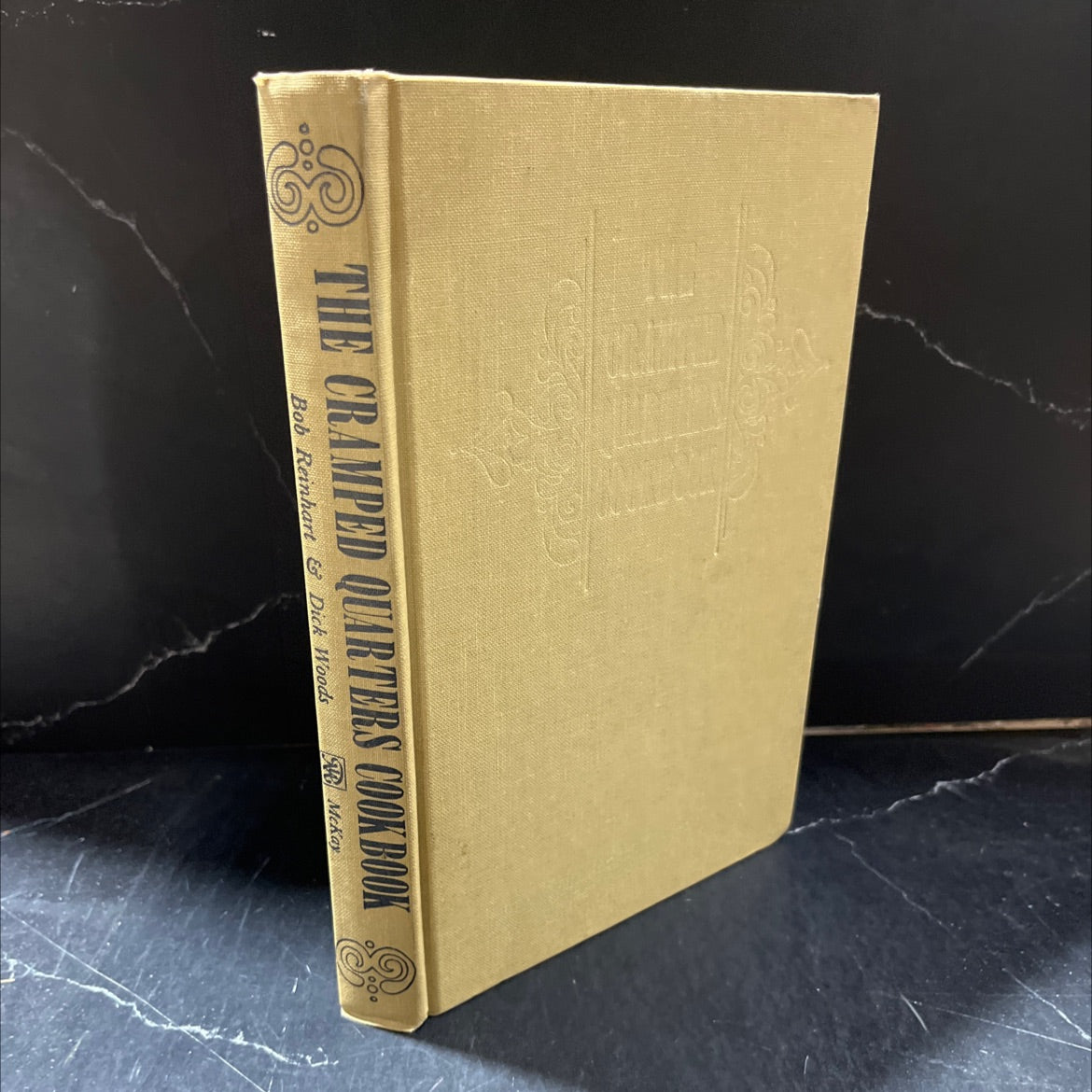 the cramped quarters cookbook book, by Robert Reinhart and Richard Woods, 1973 Hardcover image 1