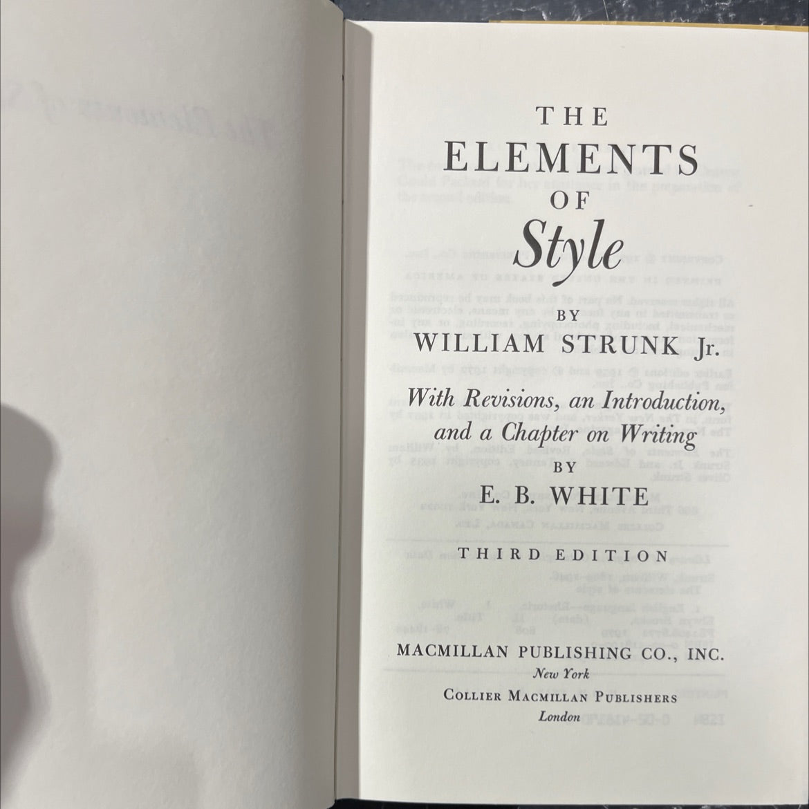 the elements of style book, by william strunk jr., 1979 Hardcover image 2