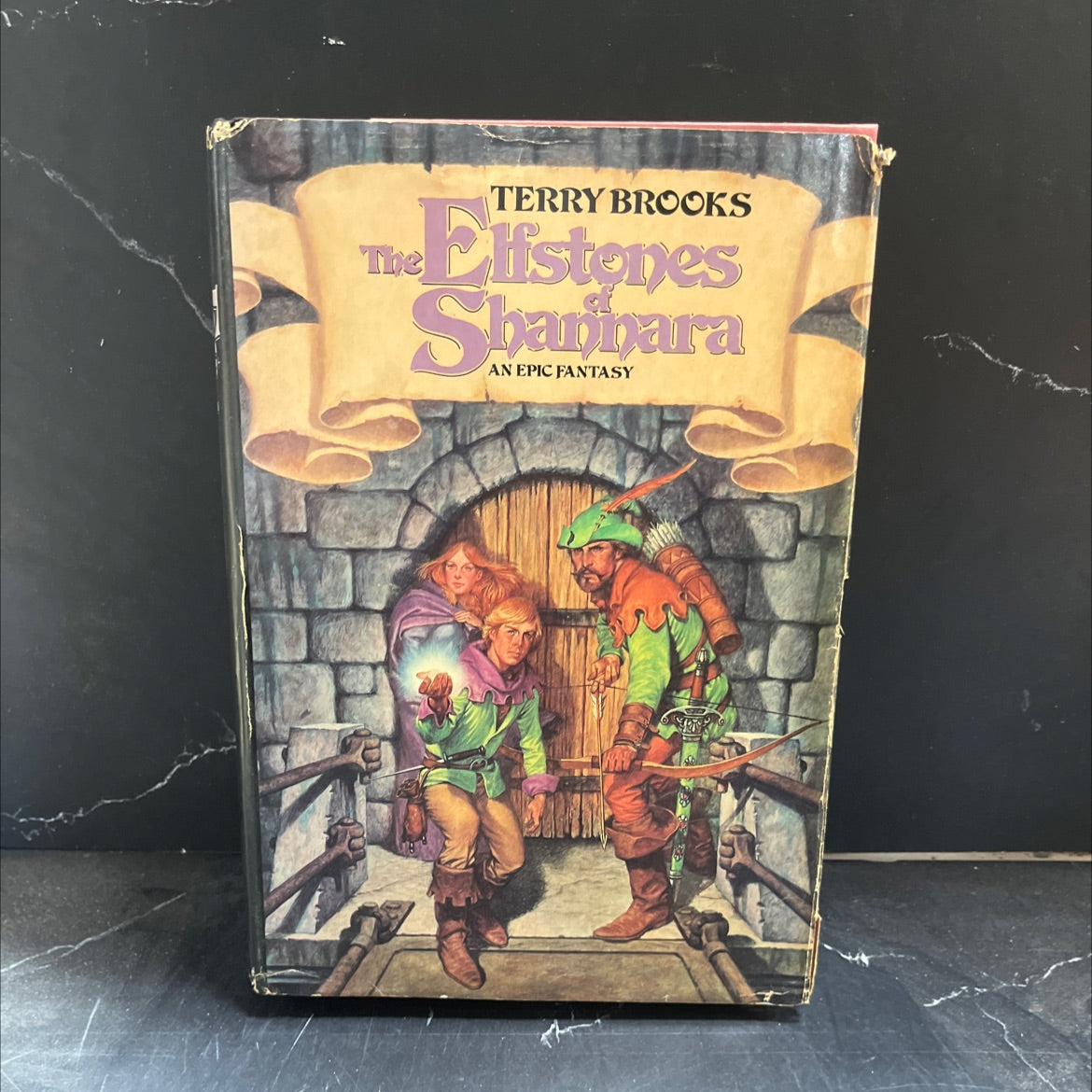 the elfstones shannara book, by terry brooks, 1982 Hardcover image 1
