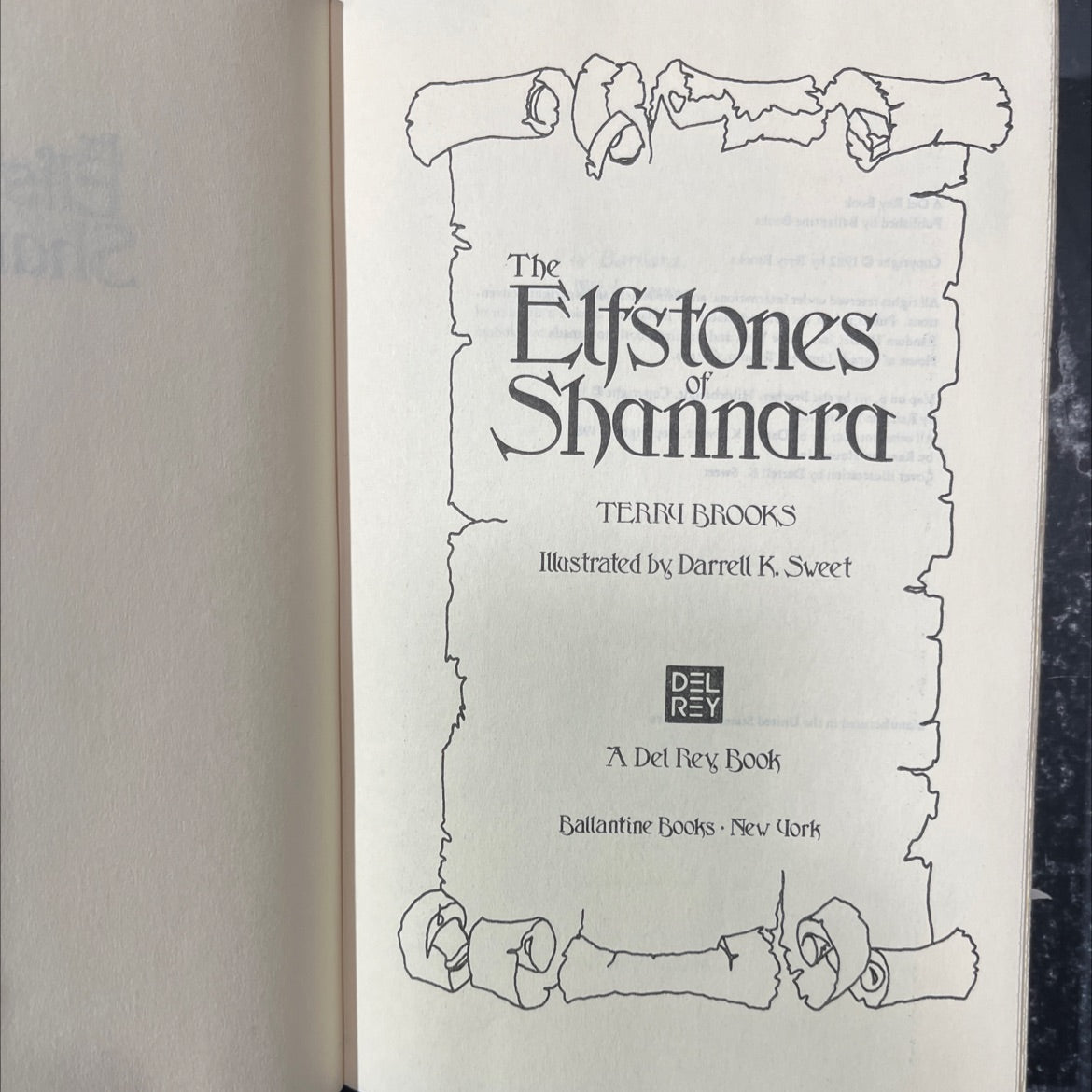the elfstones shannara book, by terry brooks, 1982 Hardcover image 2