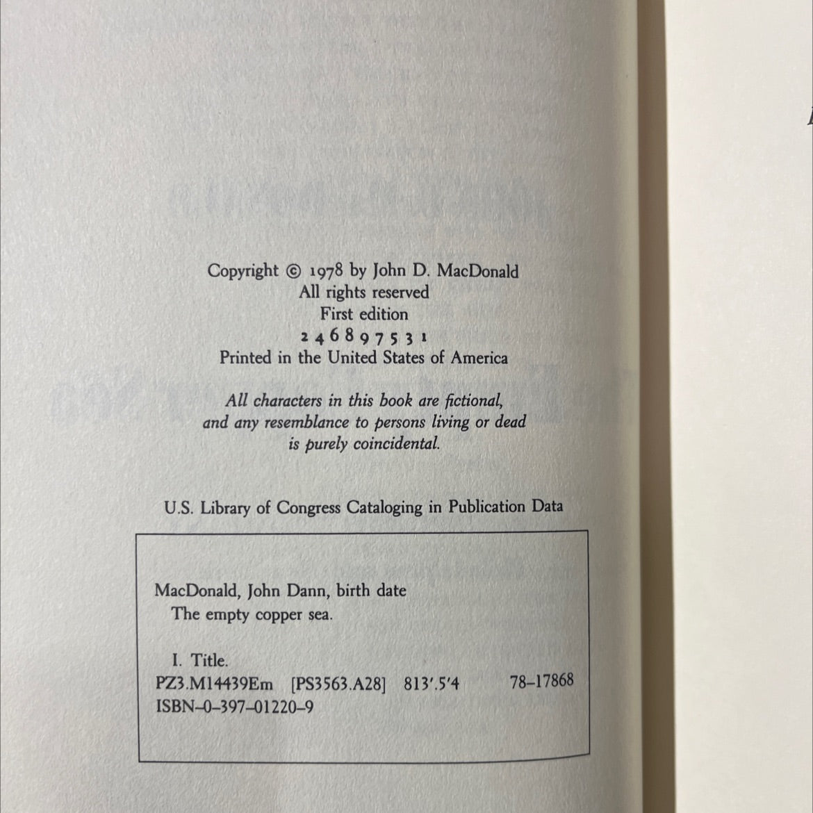 the empty copper sea book, by John D. MacDonald, 1978 Hardcover image 3