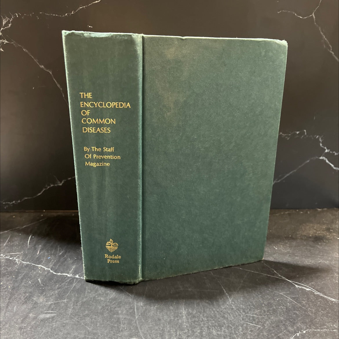 the encyclopedia of common diseases book, by Charles Gerras, E. John Hanna, John Feltman, Joan Bingham, Joseph Golant, image 1
