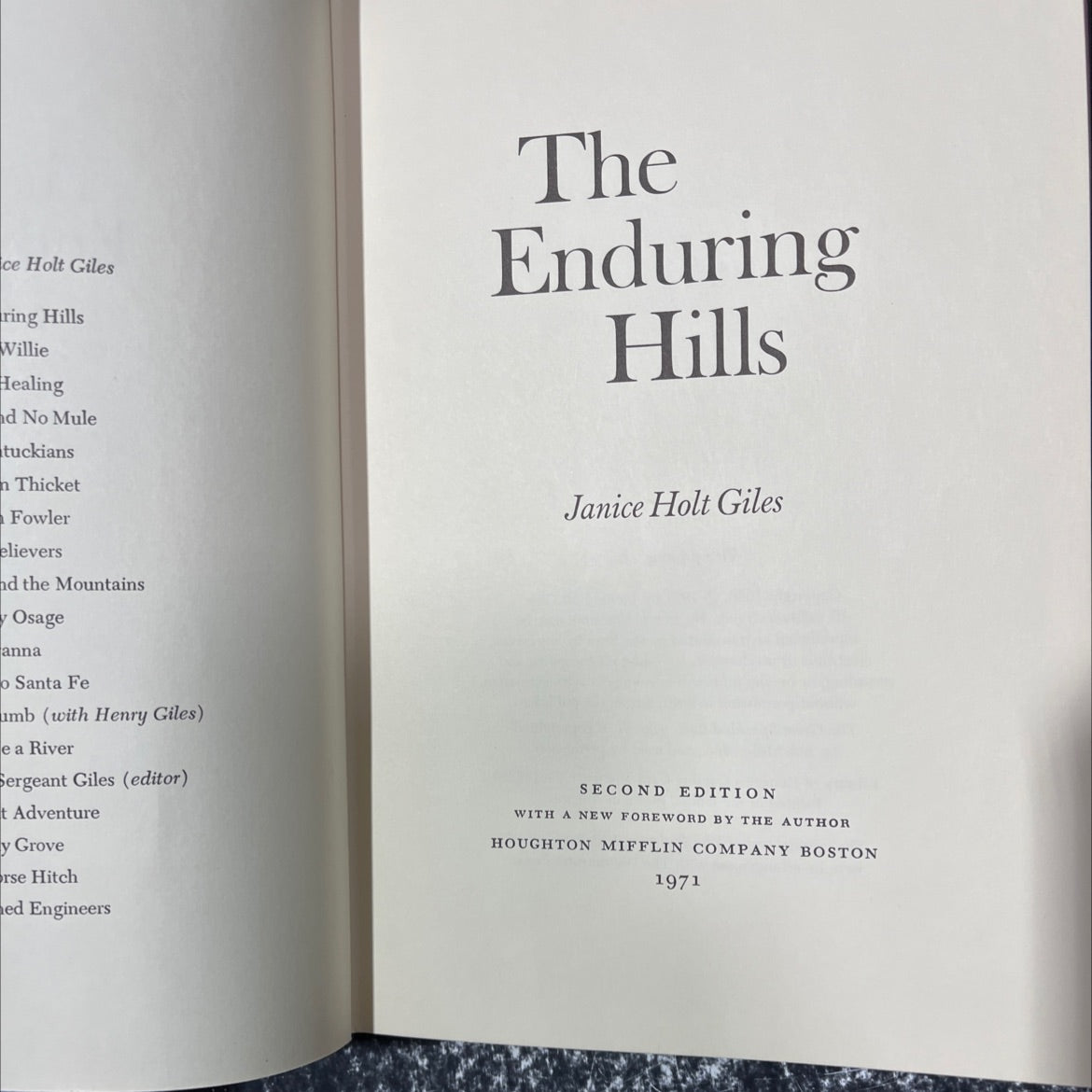 the enduring hills book, by janice holt giles, 1971 Hardcover image 2
