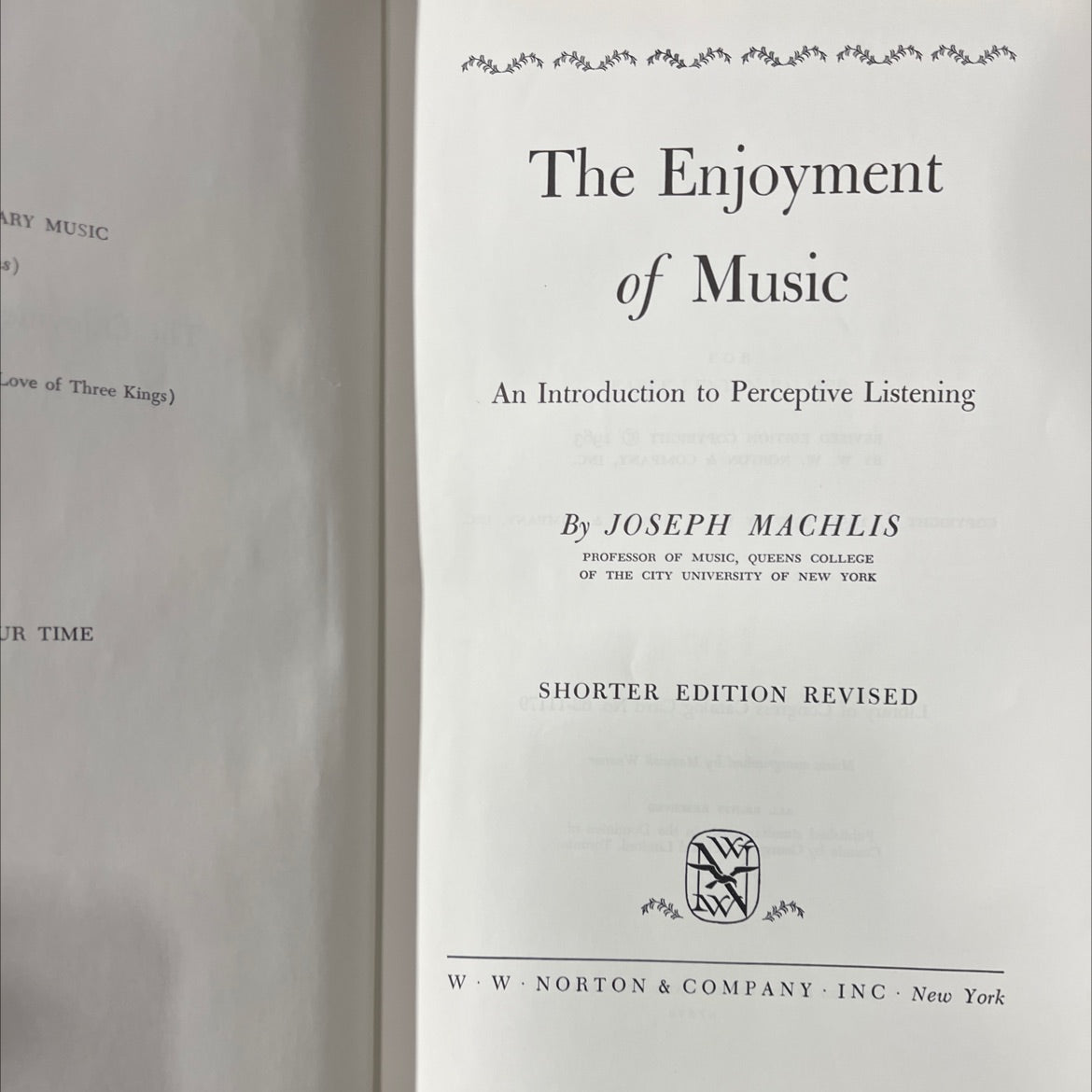 the enjoyment of music an introduction to perceptive listening book, by joseph machlis, 1963 Hardcover image 2