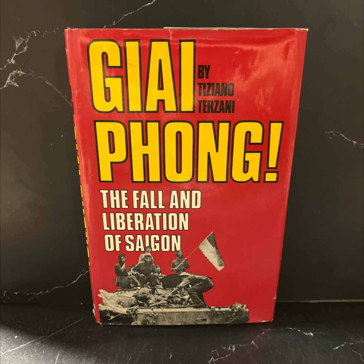 the fall and liberation of saigon book, by Tiziano Terzani, 1976 Hardcover image 1