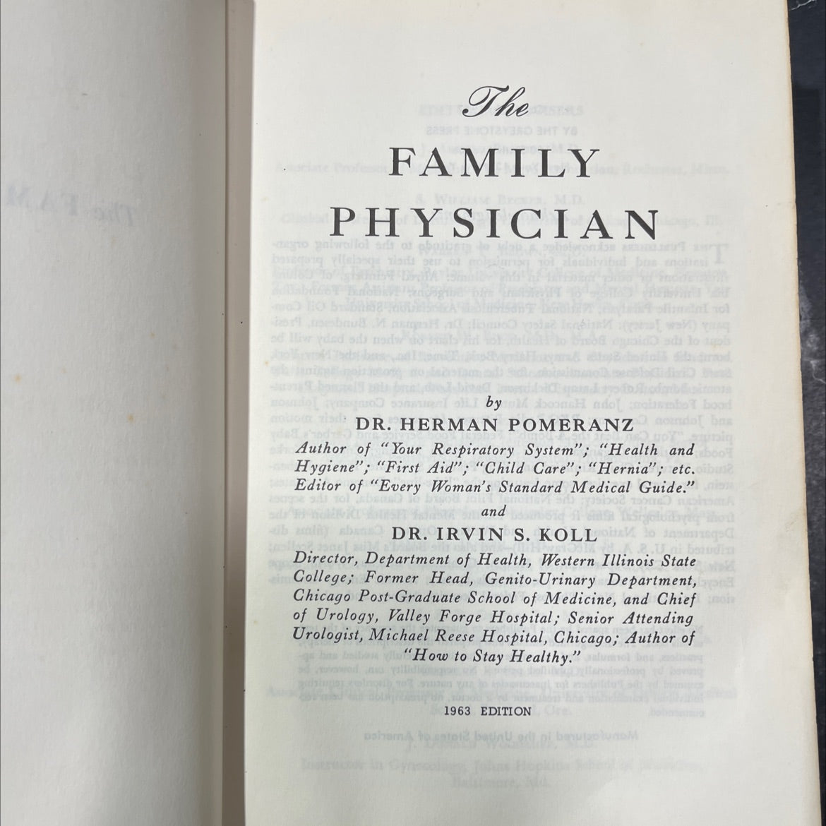 the family m.d. physician book, by dr. herman pomeranz, dr. irvin s. koll, 1963 Hardcover image 2
