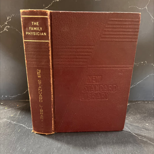 the family m.d. physician book, by dr. herman pomeranz, dr. irvin s. koll, 1963 Hardcover image 1