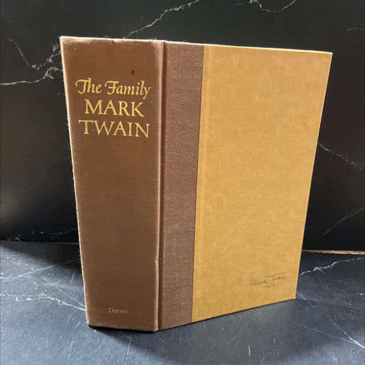 the family mark twain book, by samuel l. clemens, 1935 Hardcover image 1