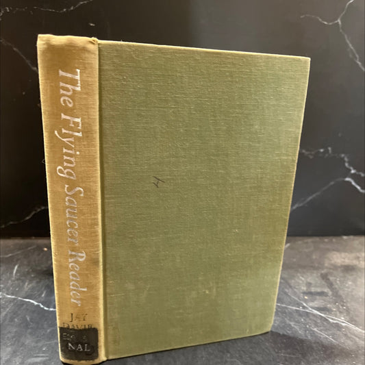 the flying saucer reader book, by Jay David, 1967 Hardcover image 1